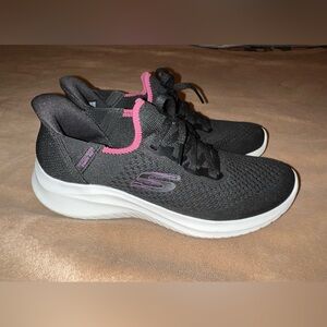 Skechers Hands Free Swift Fit Women's Black and Pink Athletic Shoes